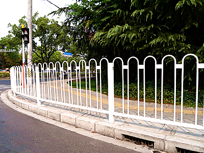 京式道路护栏 - 问鼎国际图片2