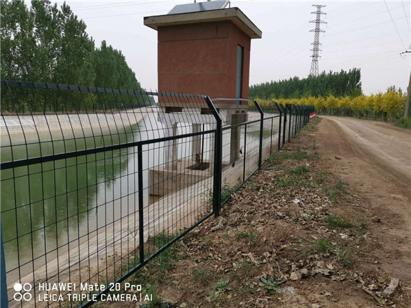 南水北调河道护栏网 - 问鼎国际图片4